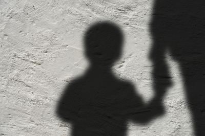Lockdown-Politik: Gewalt gegen Kinder tritt ins Dunkle